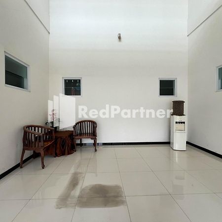 Griya Borobudur Malang Syariah Redpartner Blimbing  Buitenkant foto