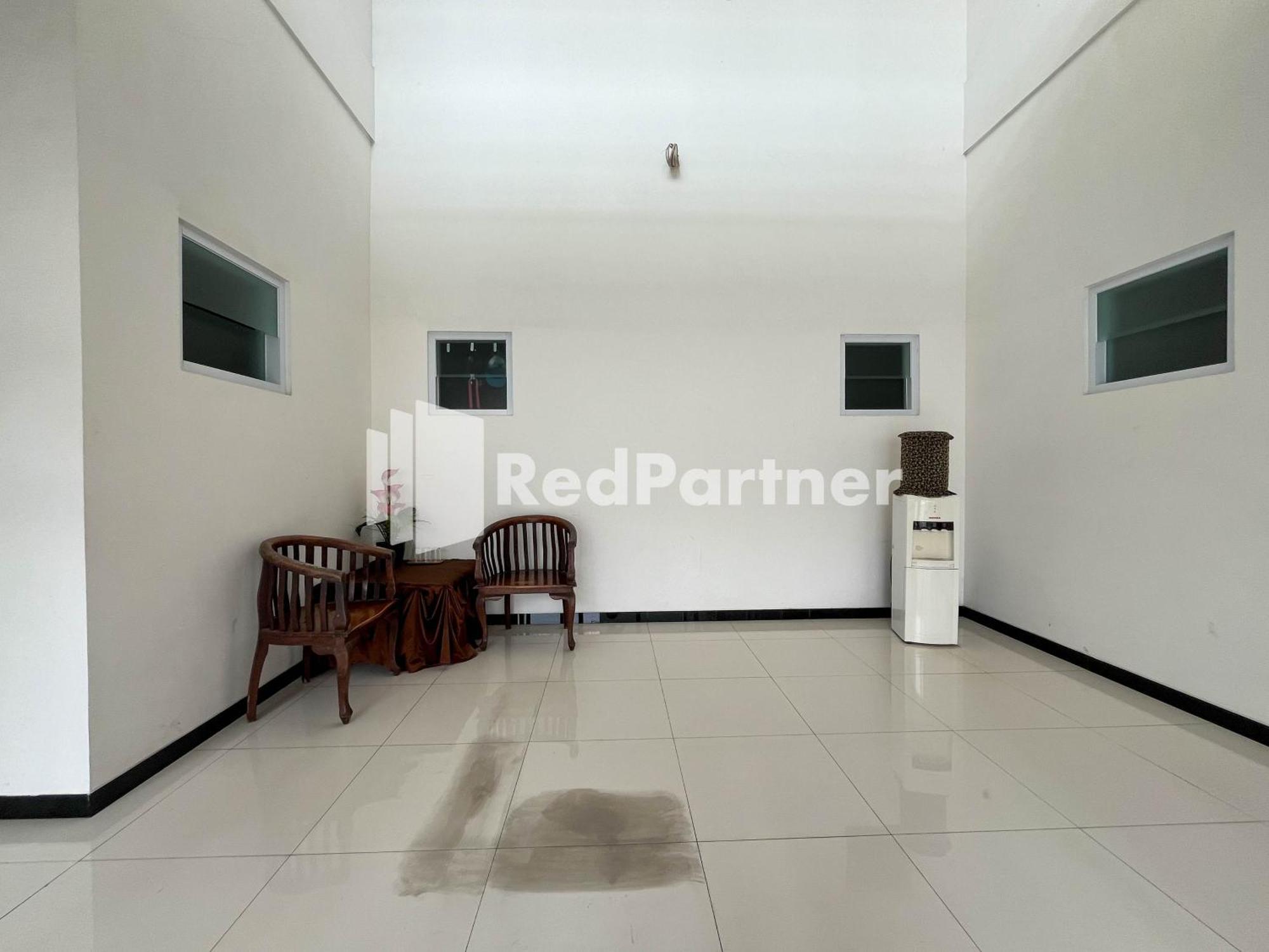 Griya Borobudur Malang Syariah Redpartner Blimbing  Buitenkant foto