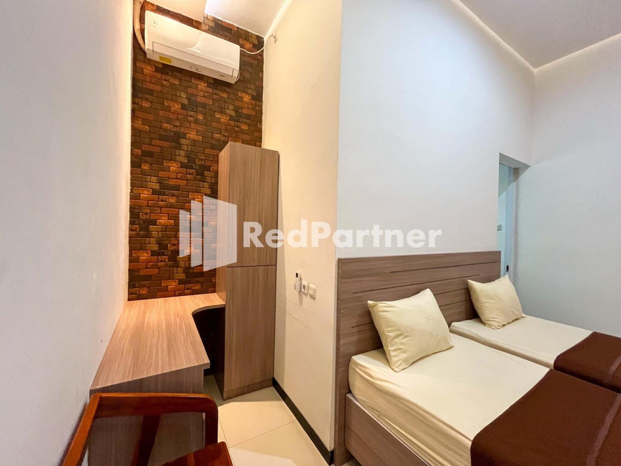Griya Borobudur Malang Syariah Redpartner Blimbing  Buitenkant foto