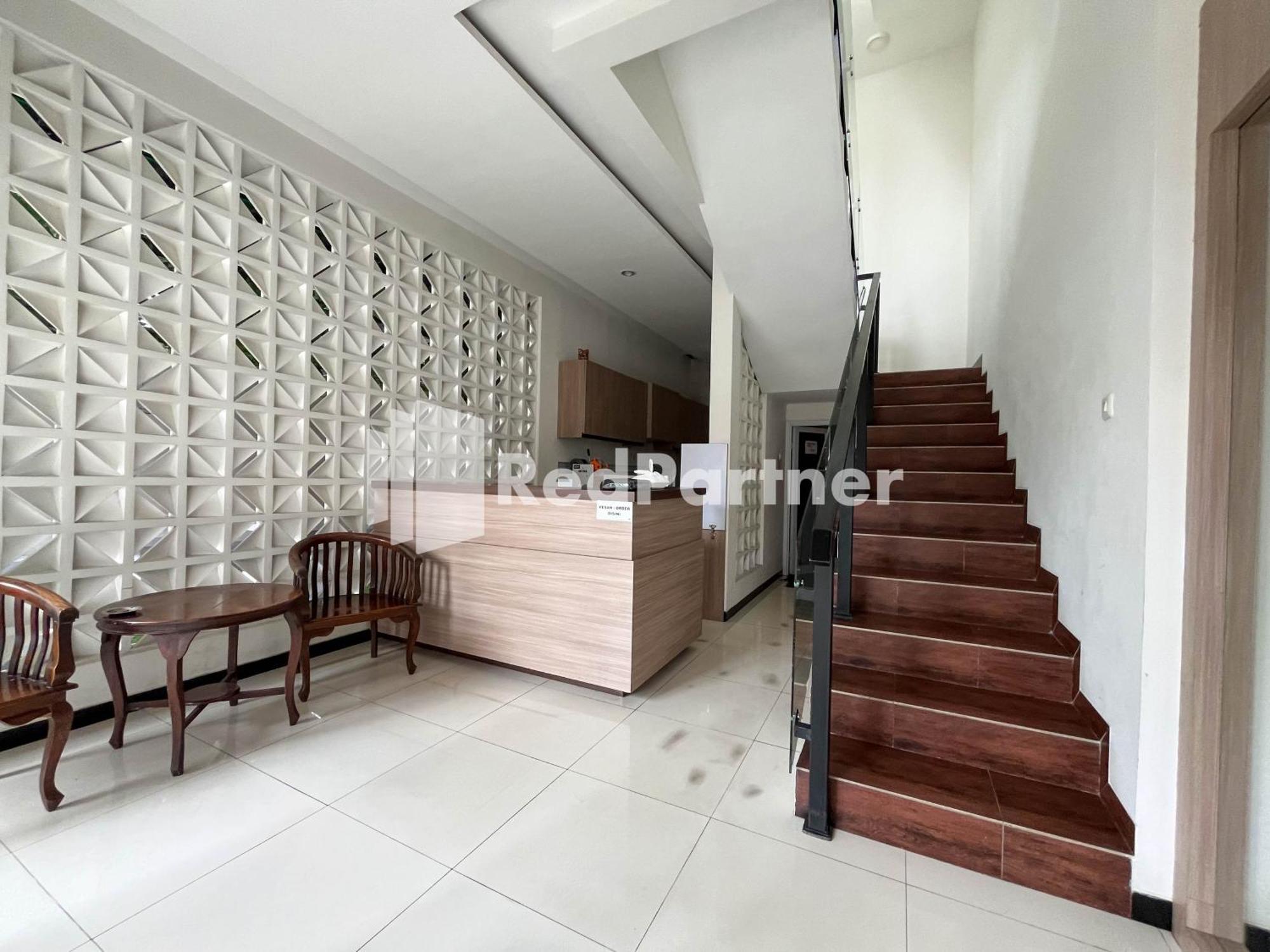 Griya Borobudur Malang Syariah Redpartner Blimbing  Buitenkant foto