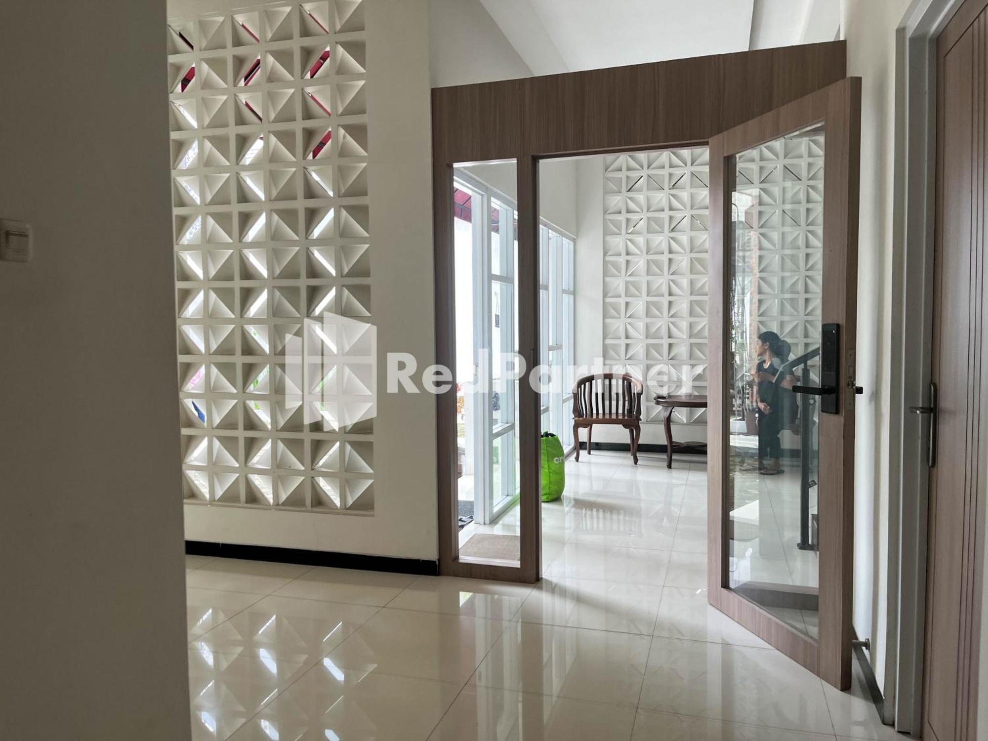 Griya Borobudur Malang Syariah Redpartner Blimbing  Buitenkant foto